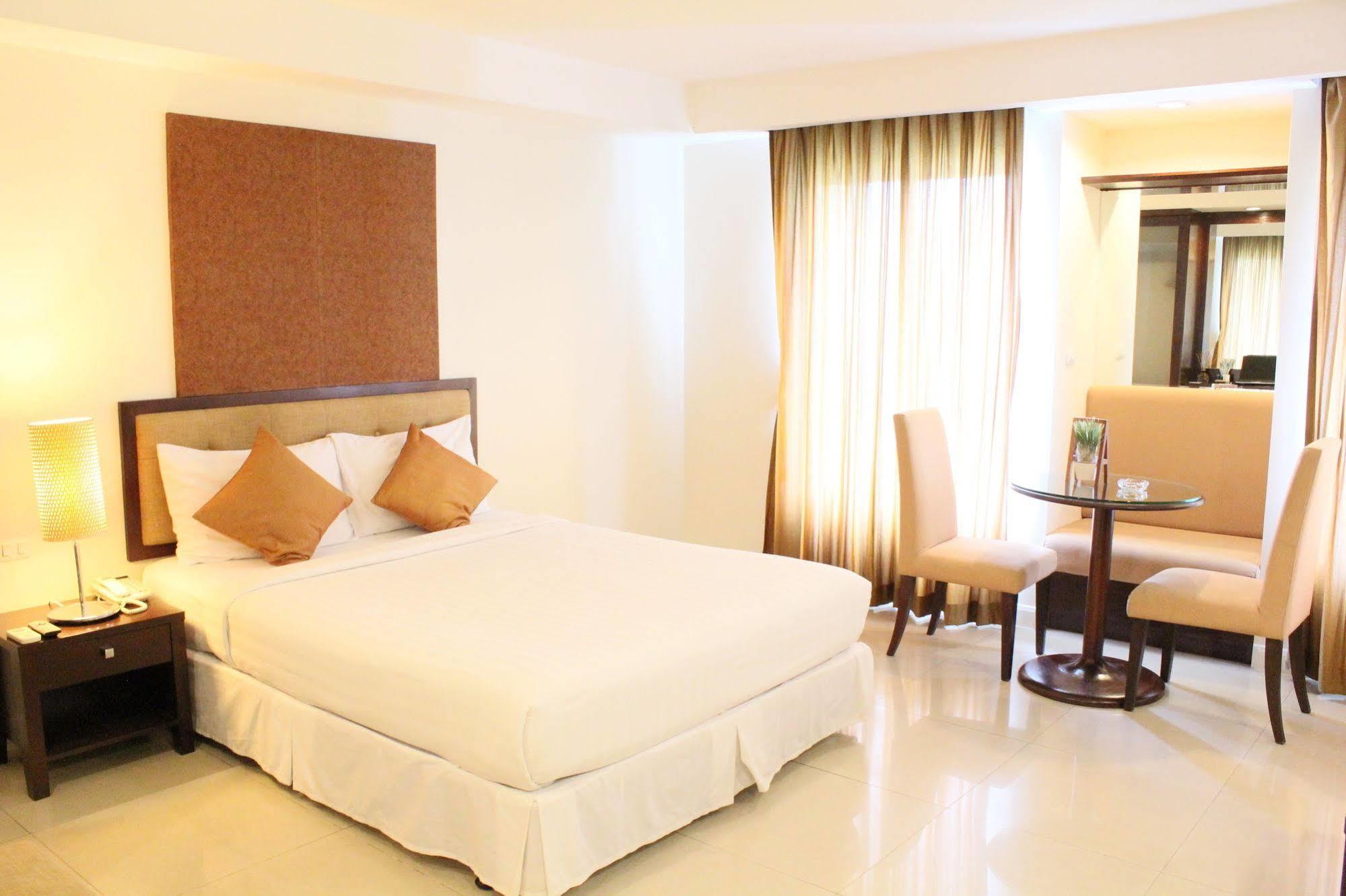 بانكوك Romance Hotel Bangna المظهر الخارجي الصورة